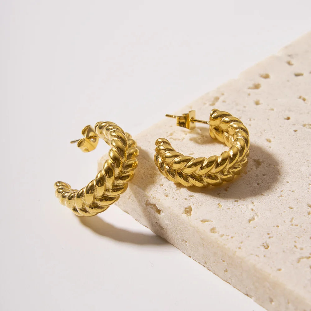 CARLIDANA New Trendy 18K Gold Plated Geometric Twisted Huggie Hoop C Shaped Stainless Steel Statement Earrings For Women